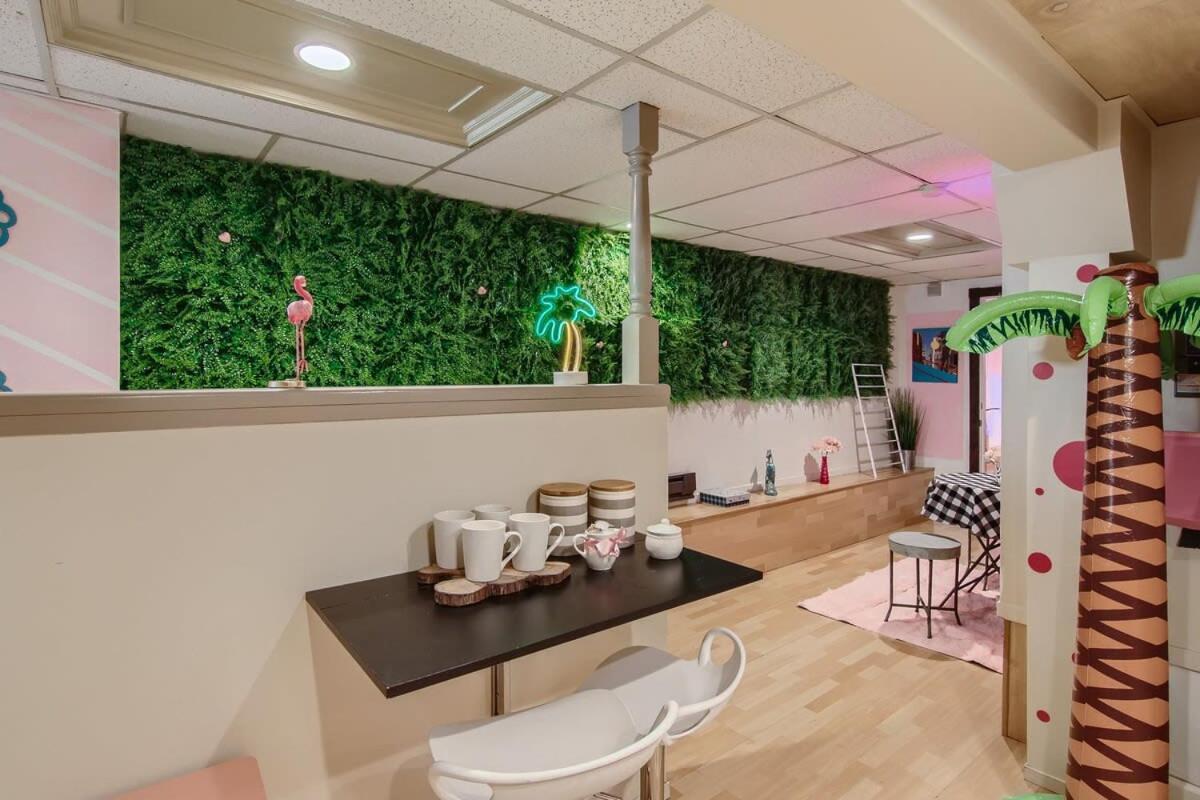 Barbie'S Dream Apt In The City Sacramento Exterior photo