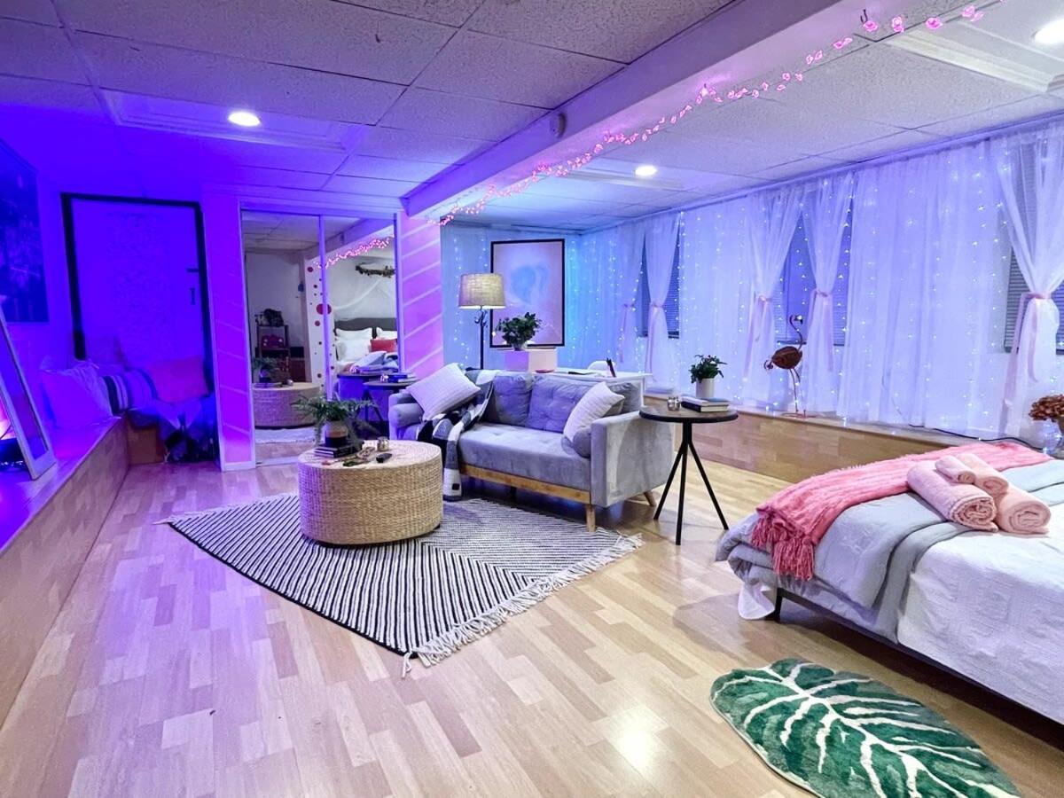 Barbie'S Dream Apt In The City Sacramento Exterior photo
